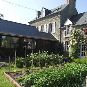 D'hotes Le Clos D'enhaut Bed & Breakfast